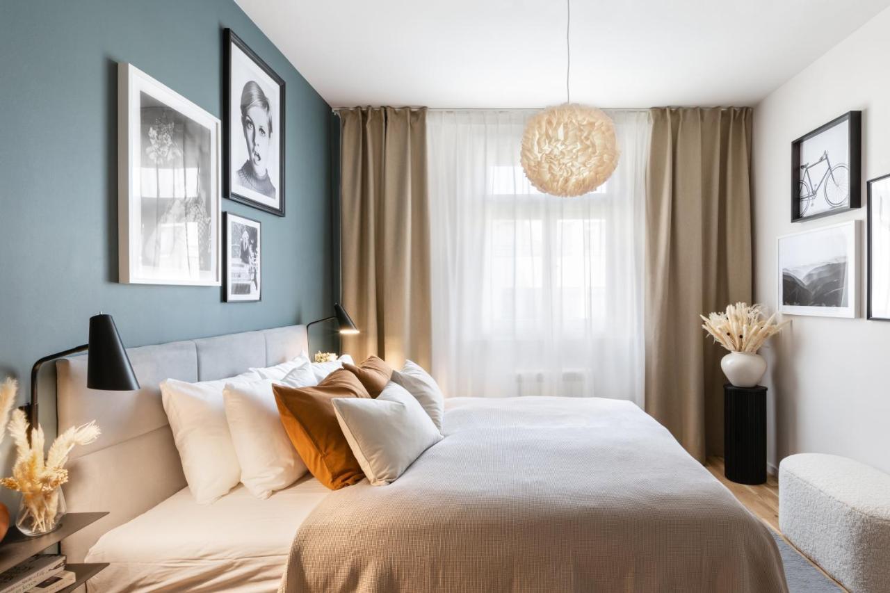 Turnkey I Republic Square Apartments Praag Buitenkant foto