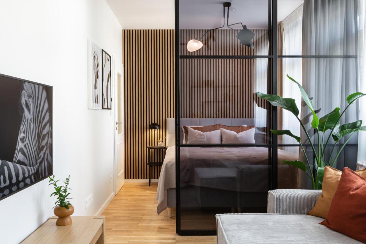 Turnkey I Republic Square Apartments Praag Buitenkant foto