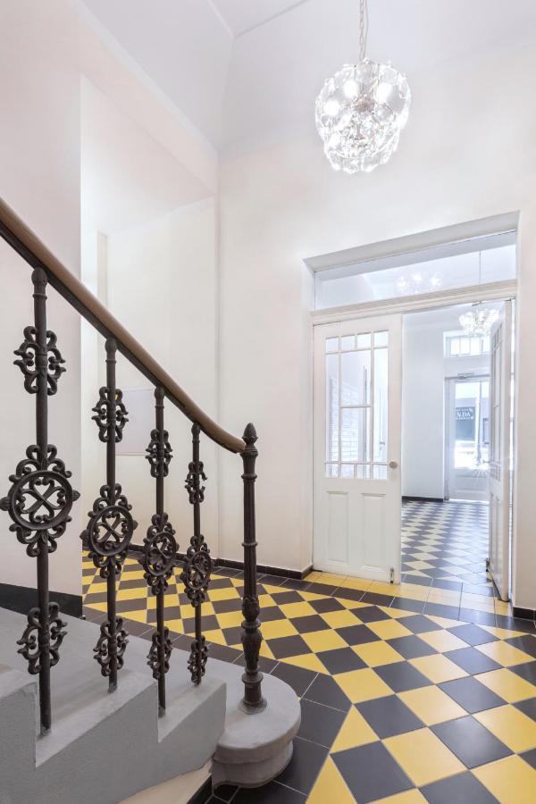 Turnkey I Republic Square Apartments Praag Buitenkant foto